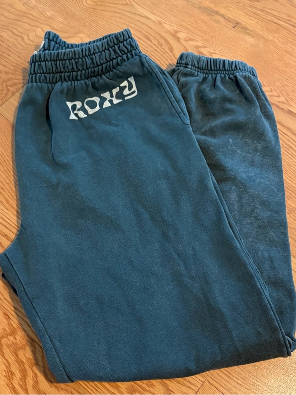 Roxy Baggy Sweatpants- Black Acid Wash
